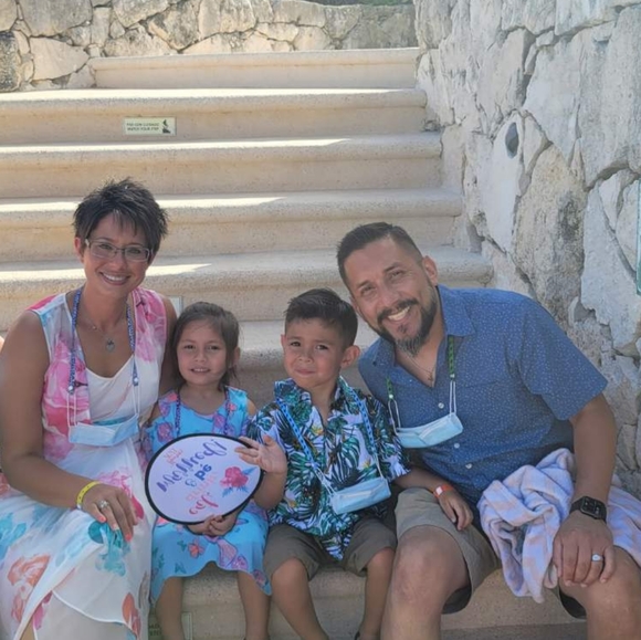 Meet your Posher, Jennifer - Picture 1 of 1